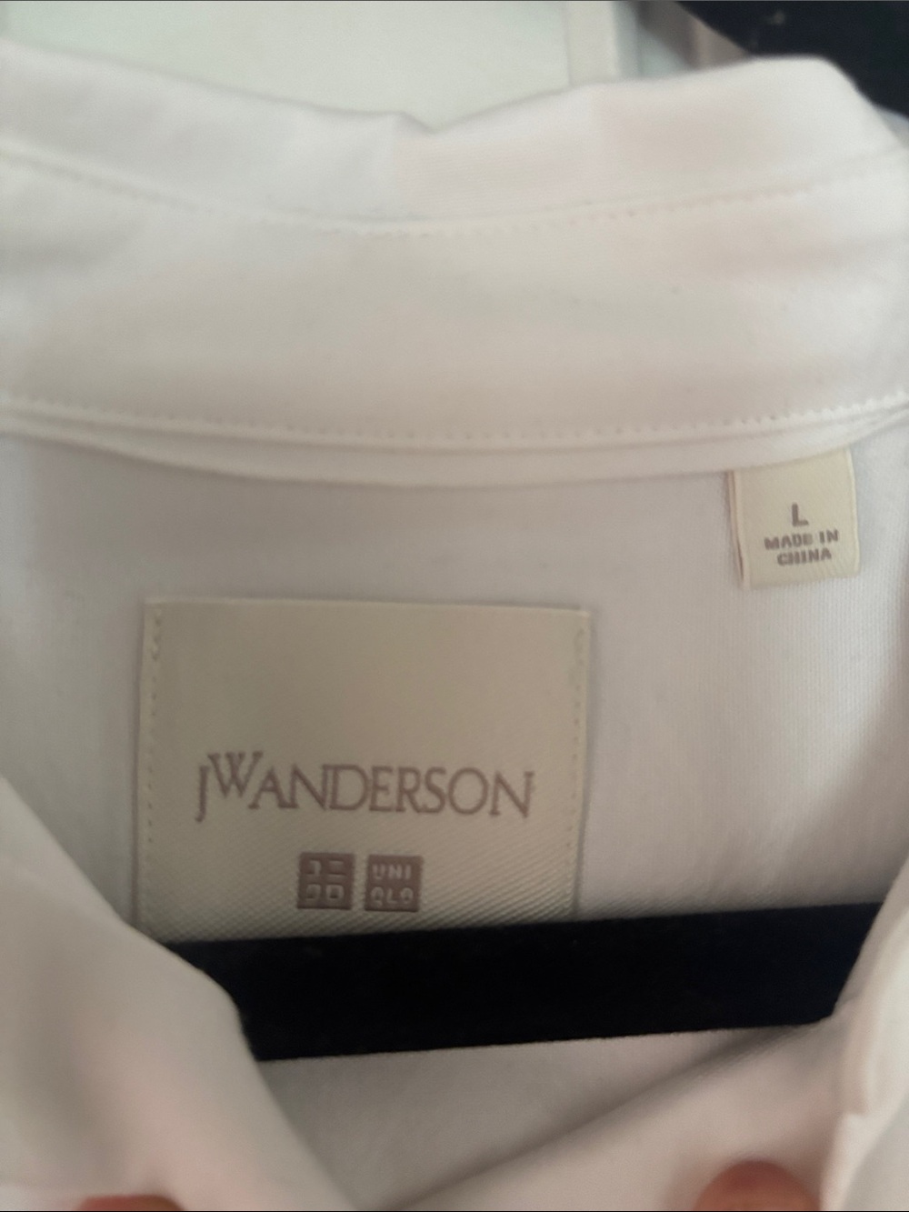UNIQLO X JW ANDERSON White Collared Shirt - Picture 2 of 2